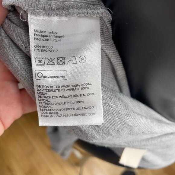 H&M Modal Low-Cut Back Minimalist Long Sleeves Grey Spring T-Shirt Top Sizeβ 6 - Picture 5 of 5